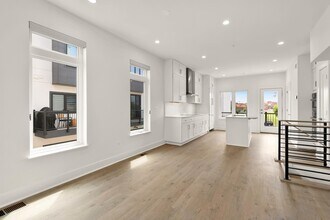 500 Indiana Ave NW in Washington, DC - Building Photo - Building Photo