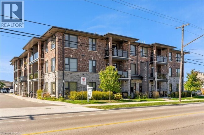 257 Millen Rd in Hamilton, ON - Building Photo - Building Photo