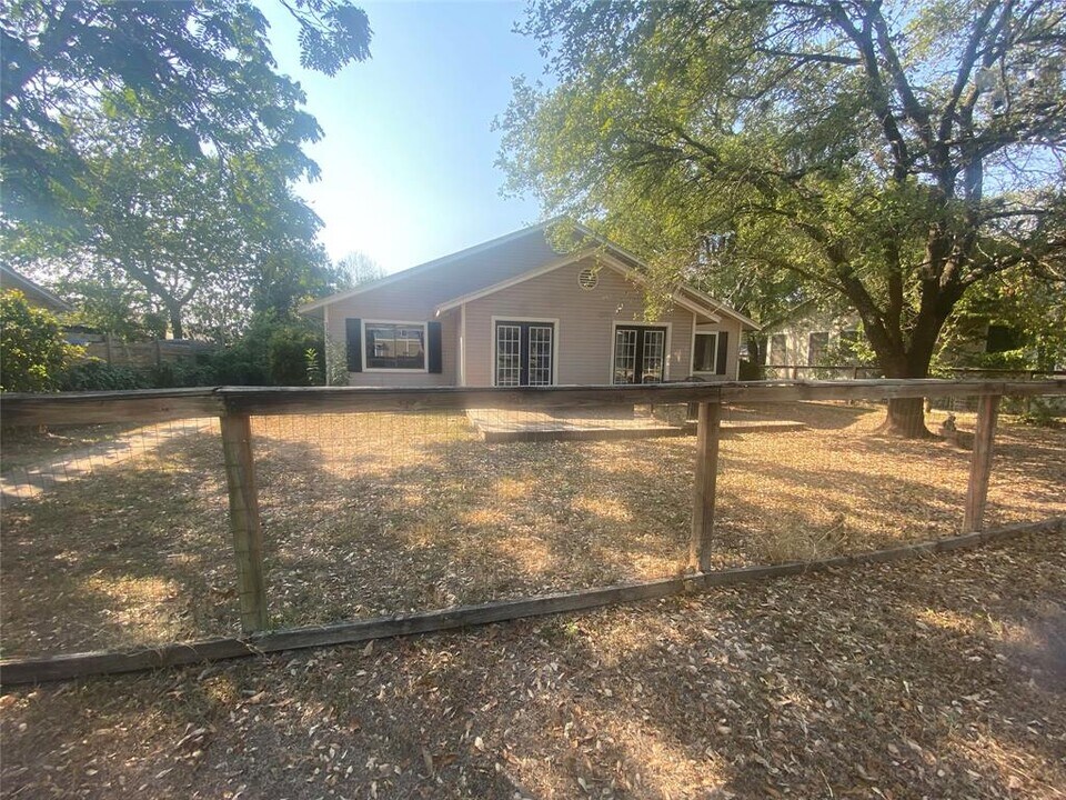 5302 Avenue G in Austin, TX - Building Photo