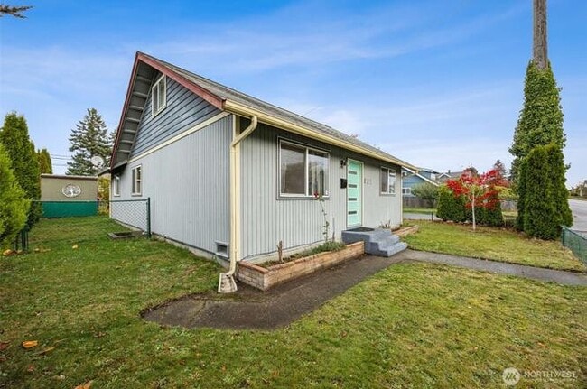 831 E 56th St in Tacoma, WA - Building Photo - Building Photo