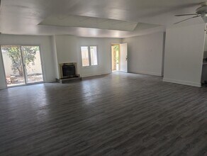 6 Southwood Ct in Champaign, IL - Building Photo - Building Photo