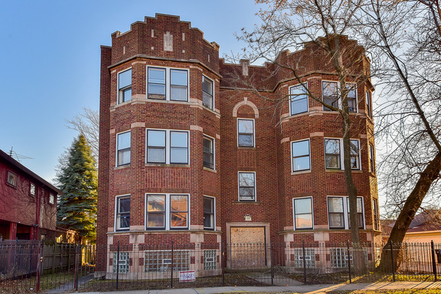 1901 East 74th St., Chicago IL 60649 in Chicago, IL - Building Photo