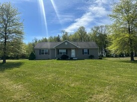 2156 Hollow Rd in Catawissa, PA - Building Photo