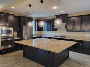 309 Mandarin Hill Ln in Henderson, NV - Building Photo - Building Photo