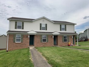 20 Beechwood Dr in Lancaster, KY - Building Photo - Building Photo