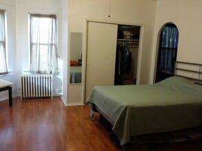 231 Columbus Pl, Unit #2 in Cliffside Park, NJ - Foto de edificio - Building Photo