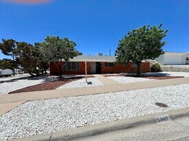 5801 Beaumont Pl in El Paso, TX - Building Photo