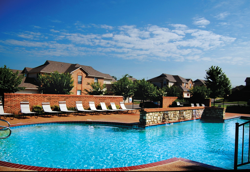 Camden Grove Apartments in Cordova, TN