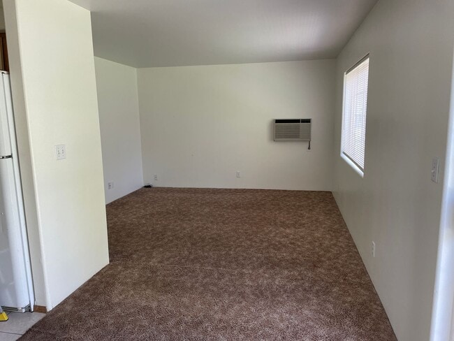 720 NW Sunburst Ct in Moses Lake, WA - Building Photo - Building Photo