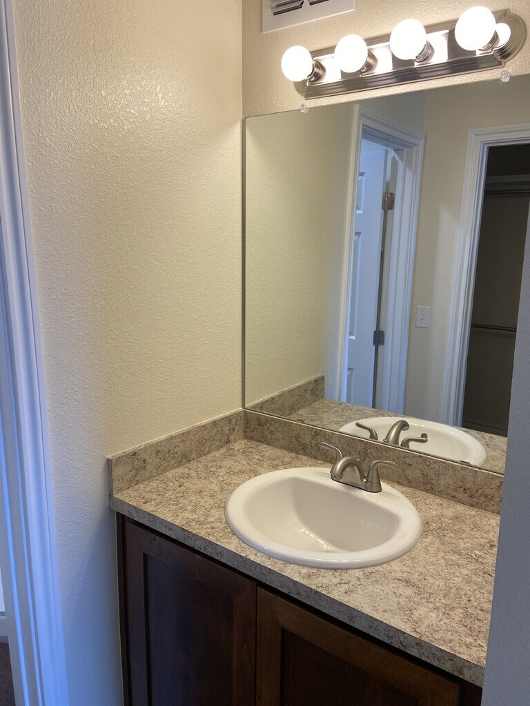 Omni Apartments in Lubbock, TX