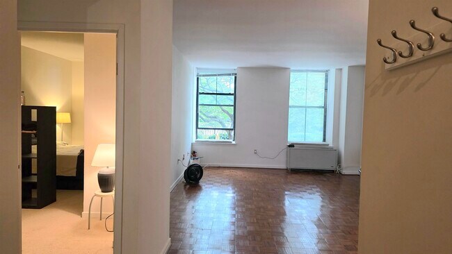 property at 1 Greene St