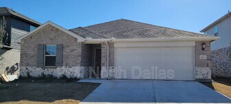 2633 Oneida Ln in Fort Worth, TX - Building Photo