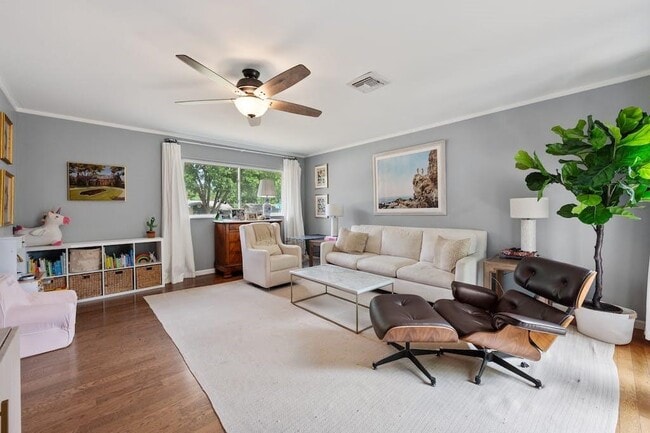 2609 Friar Tuck Ln in Austin, TX - Building Photo - Building Photo