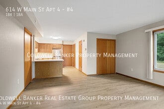 614 W Main St in Winneconne, WI - Building Photo - Building Photo