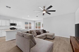 173 Lantana Trl in Boyd, TX - Building Photo - Building Photo