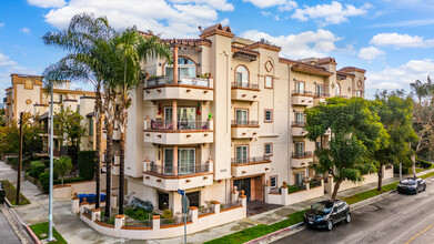 11578 Iowa Ave in Los Angeles, CA - Building Photo - Primary Photo