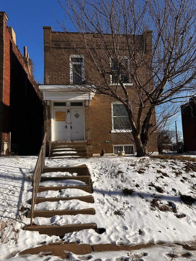 property at 1460 Laurel St