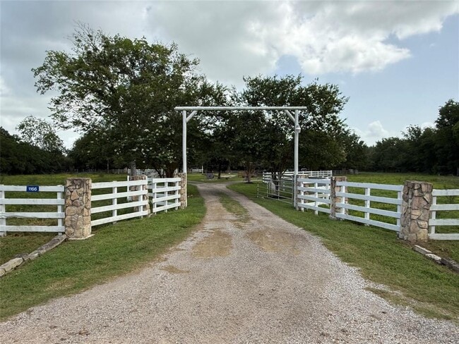 property at 1166 Manak Rd