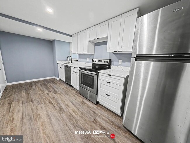property at 2603 MARY Pl