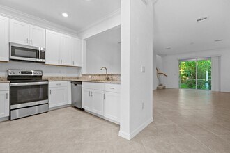 12568 Westhaven Way in Ft. Myers, FL - Building Photo - Building Photo