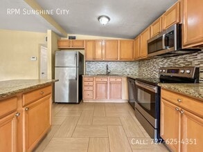 9129 82nd Way in Seminole, FL - Building Photo - Building Photo