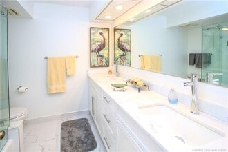 2040 NE Ocean Blvd in Stuart, FL - Building Photo - Building Photo