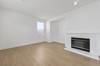 1199 Mirabeau Ln in San Jose, CA - Building Photo - Building Photo