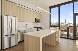 537 S Damen Ave in Chicago, IL - Foto de edificio - Building Photo