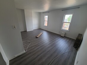 2632 Poplar Street, Unit 3 in Philadelphia, PA - Building Photo - Building Photo