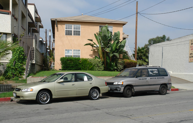 1913 Scott Rd in Burbank, CA - Building Photo - Building Photo