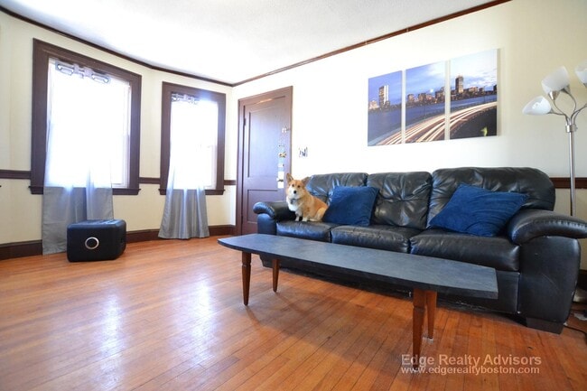 55 Brock St, Unit 2 in Boston, MA - Building Photo - Building Photo