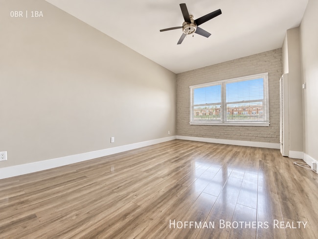 2933 W 8th St, Unit 405