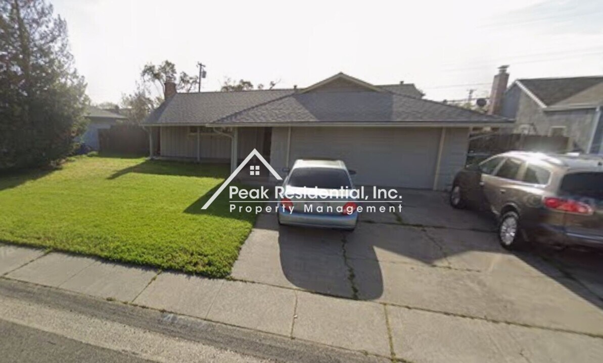 4812 D Pkwy in Sacramento, CA - Building Photo