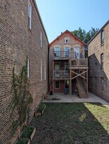 1810 S Throop St, Unit #1 in Chicago, IL - Building Photo