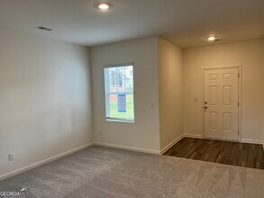 7650 Saffron Ave in Covington, GA - Building Photo - Building Photo