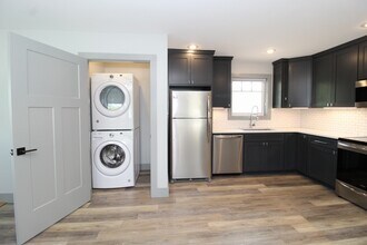 400 SW E St in Bentonville, AR - Building Photo - Building Photo