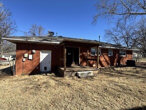 400 W Madison St in Purcell, OK - Building Photo - Building Photo