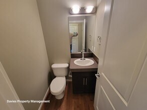 603 Watt Blvd SW in Edmonton, AB - Building Photo - Building Photo