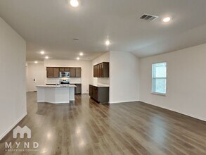 4101 Black Canyon Dr, Unit 1106 in Heath, TX - Foto de edificio - Building Photo