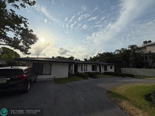 1418 NE 26th Ave