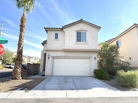 10631 Streamside Ave in Las Vegas, NV - Building Photo