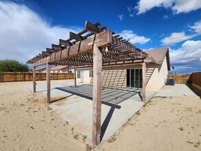 5930 Regino Ave in Twentynine Palms, CA - Building Photo - Building Photo