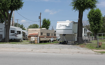 2518 Guinotte Ave in Kansas City, MO - Foto de edificio - Building Photo