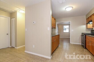 5843 59th Way N in St. Petersburg, FL - Foto de edificio - Building Photo