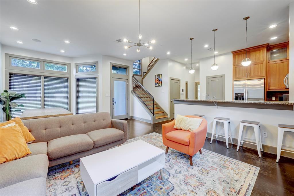 602 W N Loop Blvd in Austin, TX - Building Photo