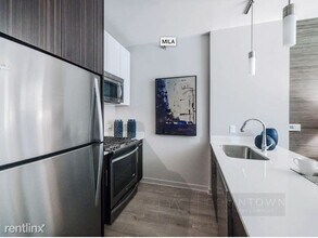 180 N Michigan Ave in Chicago, IL - Building Photo - Building Photo