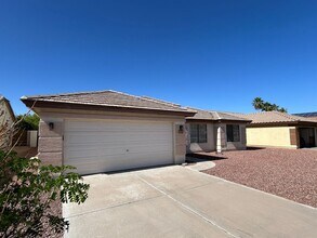 13444 W Paradise Ln in Surprise, AZ - Building Photo - Building Photo