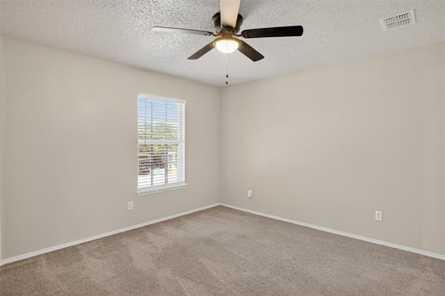 8412 Widgeon Way in Dallas, TX - Building Photo - Building Photo