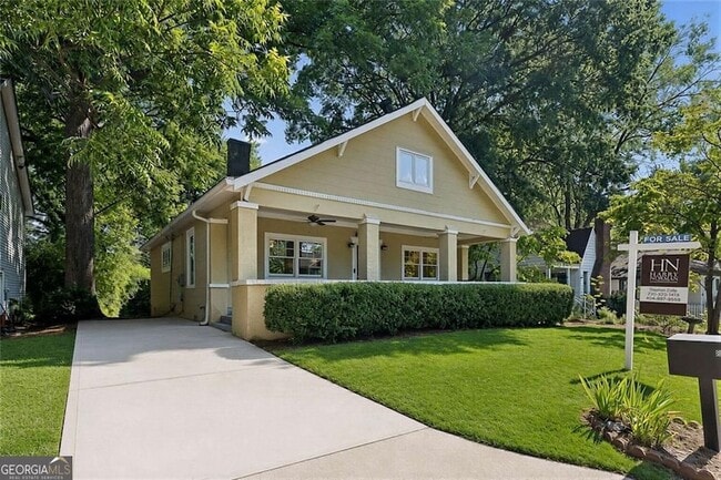 property at 805 Holmes St NW