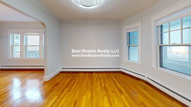 14 Wellesley St in Medford, MA - Foto de edificio - Building Photo